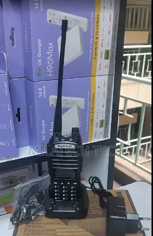 Baofeng Uv-82 Professional Handheld Transceiver