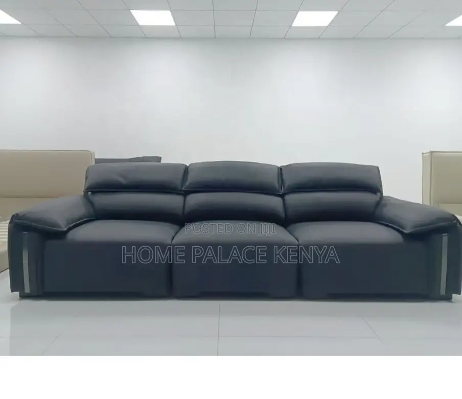 Leather Sofa: Gray Well Padded Lounge Couch