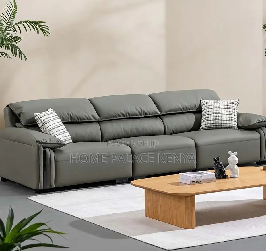 Leather Sofa: Gray Well Padded Lounge Couch