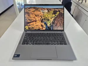 Laptop Dell Latitude 13 7350 16GB Intel Core Ultra 7 SSD 512GB