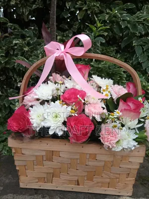 Elegant Flower Basket – Perfect Gift for Every Occasion 