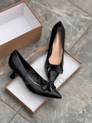 High Quality Leather (Aron Fairy) Closed Heel
