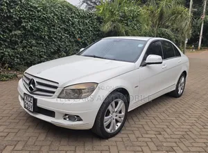 Mercedes-Benz C200 2008 White