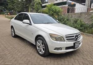 Mercedes-Benz C200 2008 White
