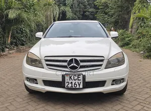 Mercedes-Benz C200 2008 White