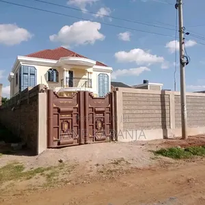 4bdrm Mansion in Salama, Makongeni / Thika for sale