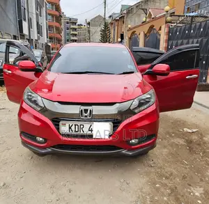 Honda Vezel 1.5 Hybrid 2WD 2017 Red