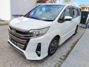 Toyota Noah 2020 White