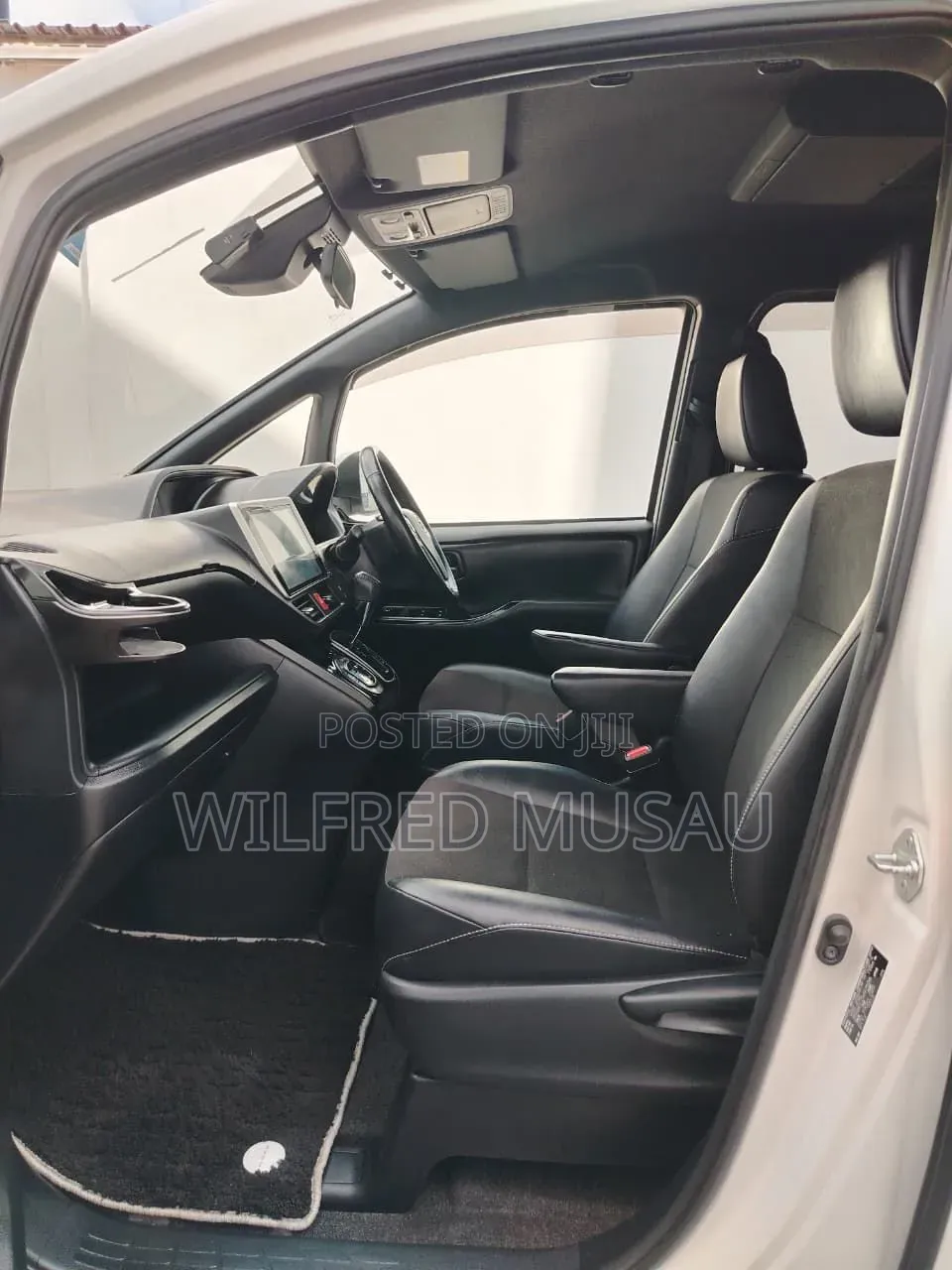 Toyota Noah 2020 White