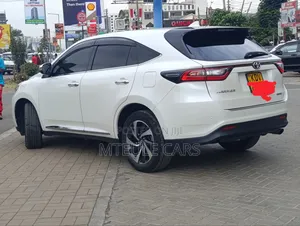 Toyota Harrier 2018 White