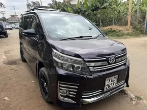 Toyota Voxy SV Premium 2014 Black