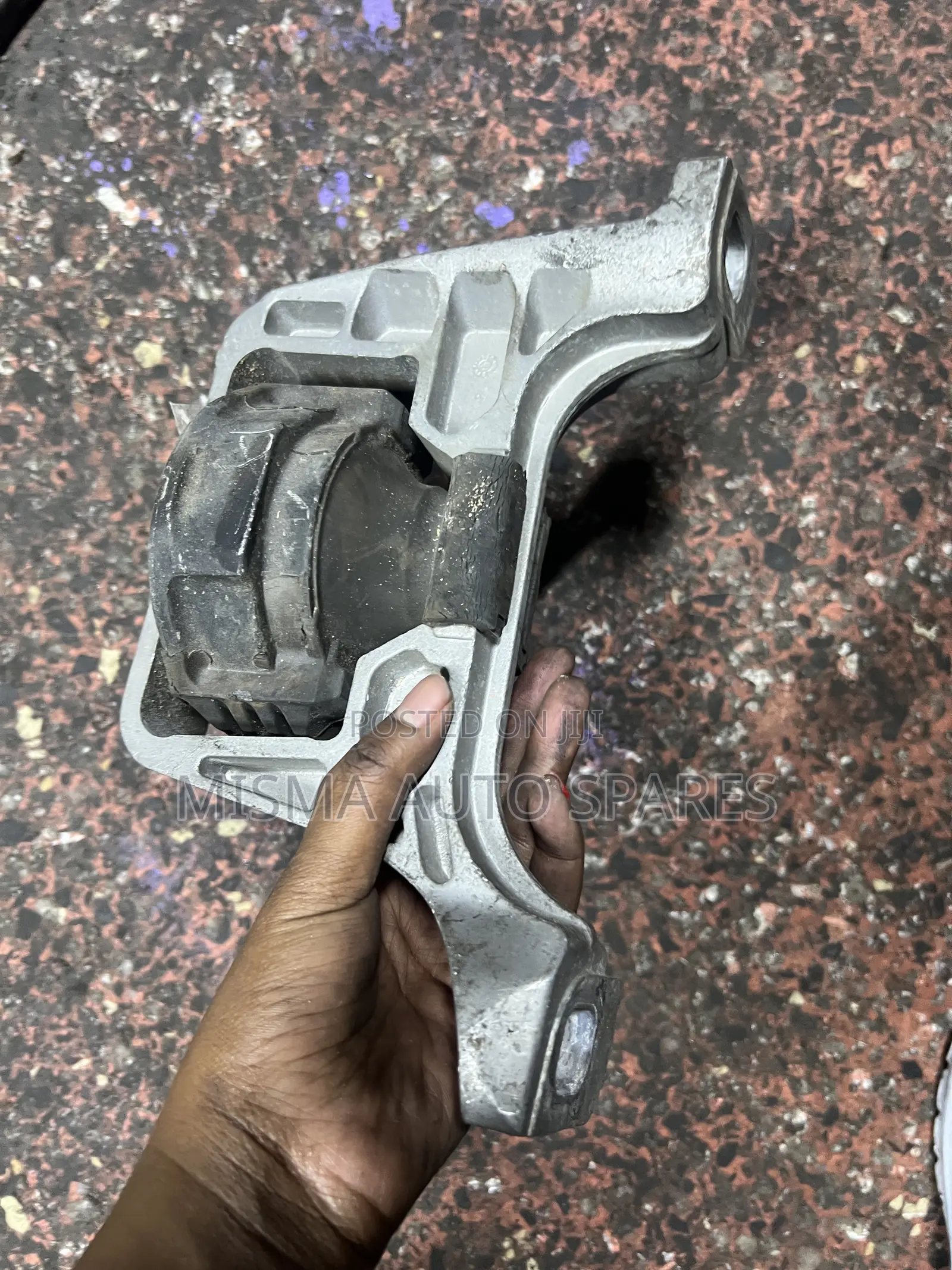 Engine Mounting Mazda Premacy