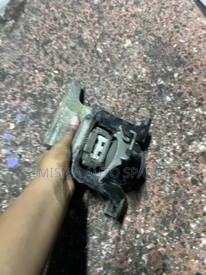 Engine Mounting Toyota Solio
