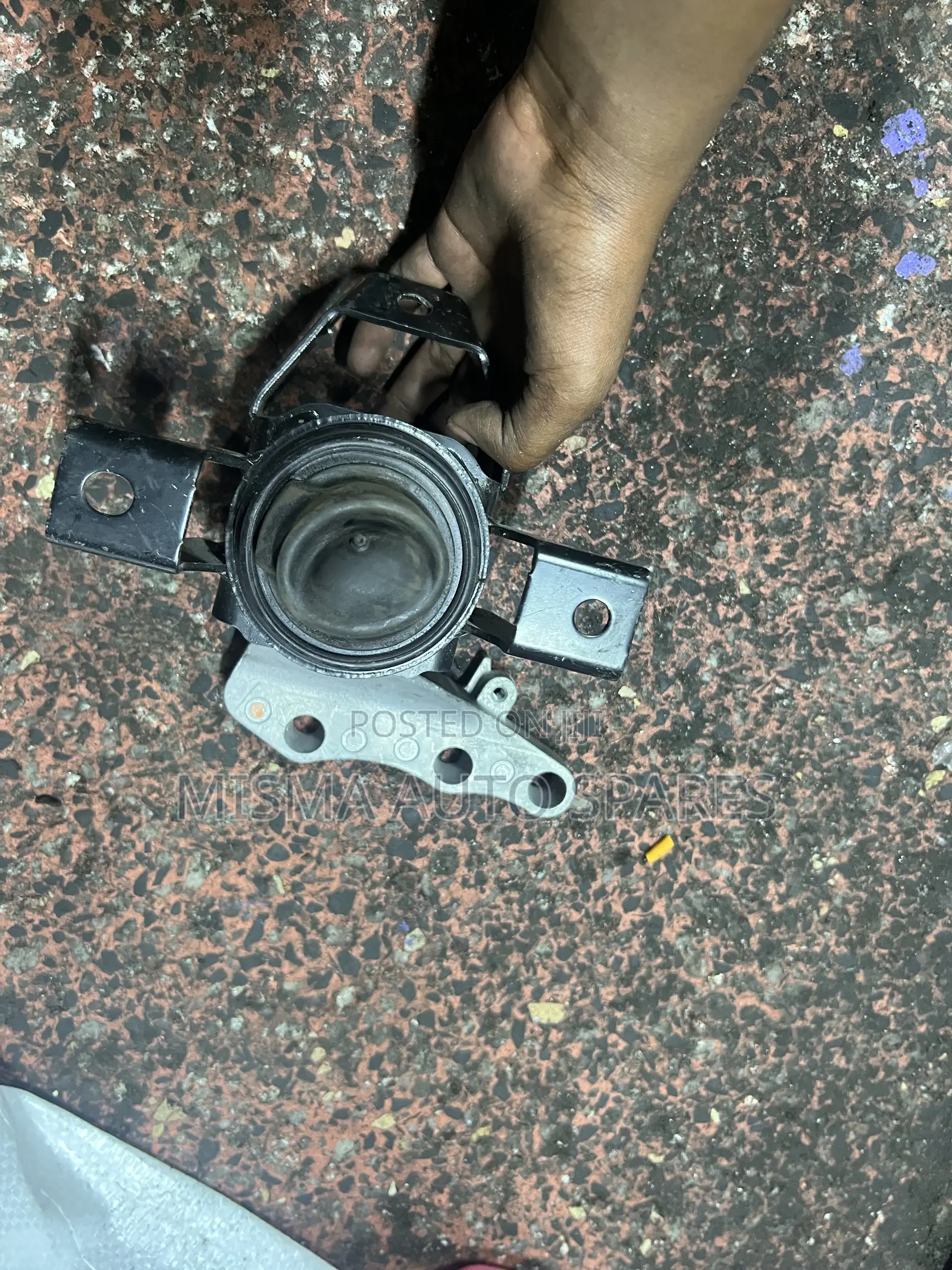 Engine Mounting Toyota Solio