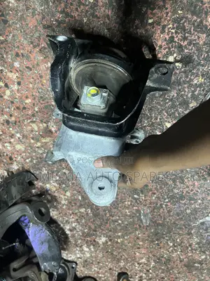 Engine Mounting Nissan Extrailt31