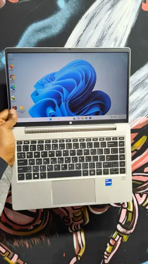 Laptop HP ProBook 440 G10 16GB Intel Core i7 SSD 512GB