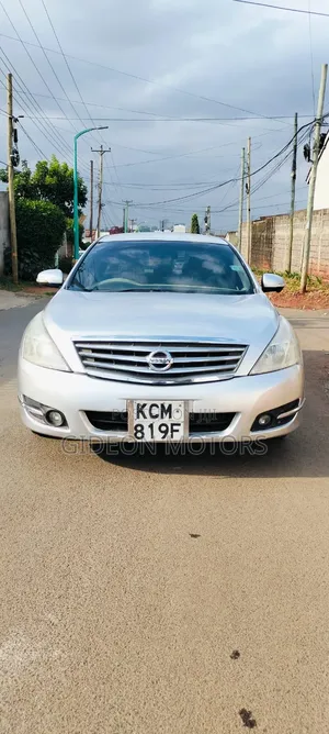 Nissan Teana 2010 Silver