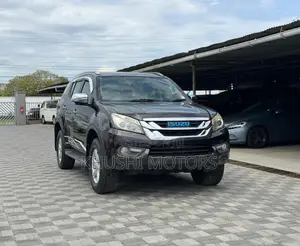 Isuzu MU-X 2016 Brown