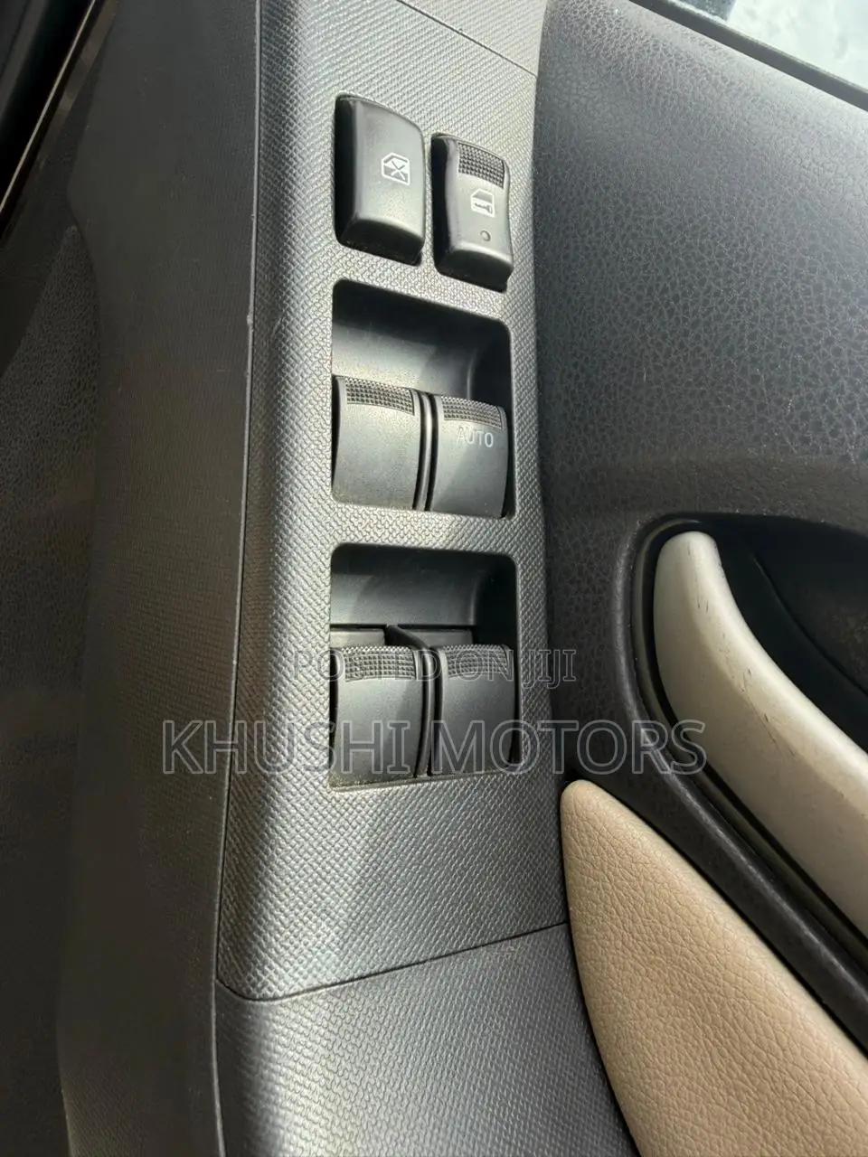 Isuzu MU-X 2016 Brown