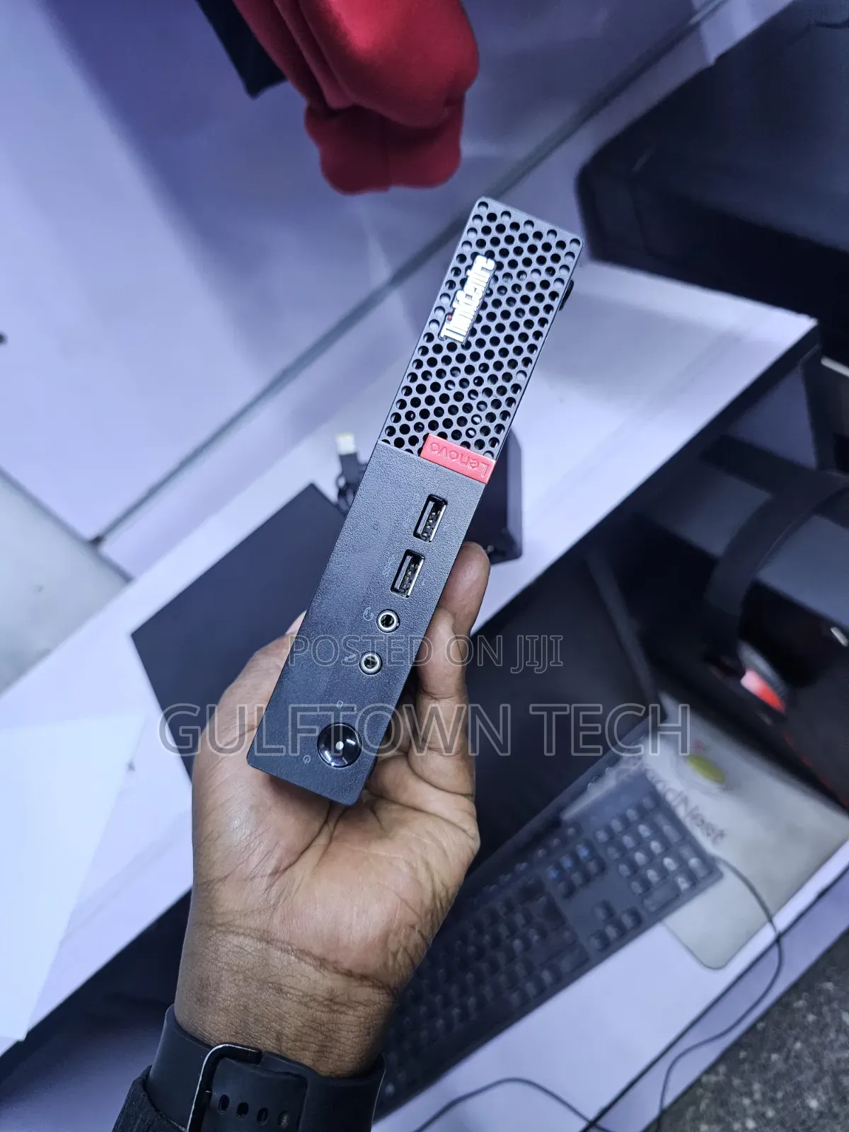Lenovo ThinkCentre M710 Tiny 4GB Intel Core i3 SSD 128GB