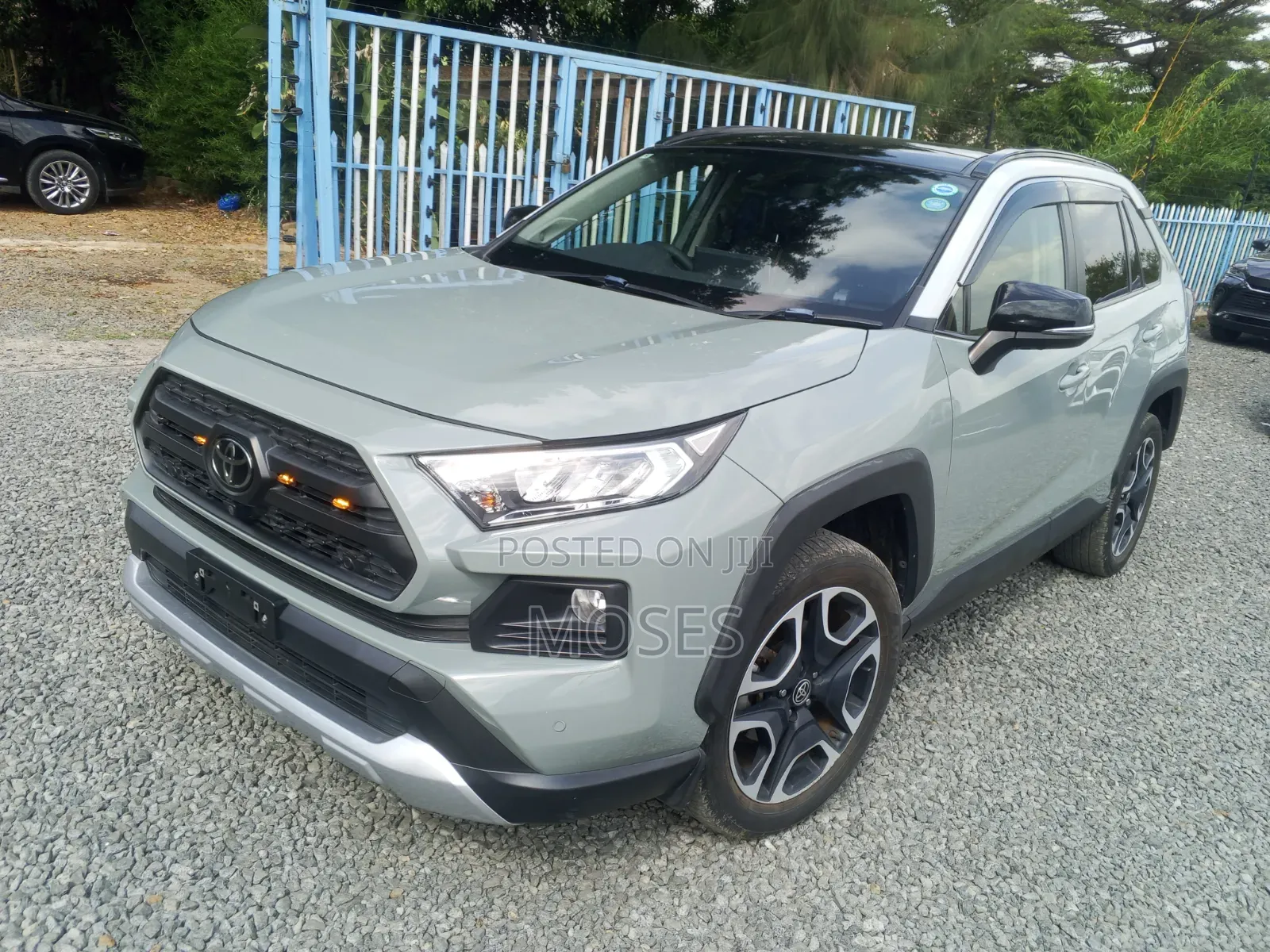Toyota RAV4 2020 Green
