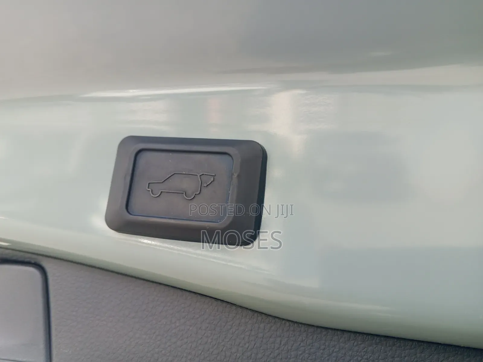 Toyota RAV4 2020 Green