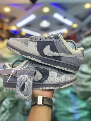 Nike Sb Dunk Low “ London “
Pure Leather