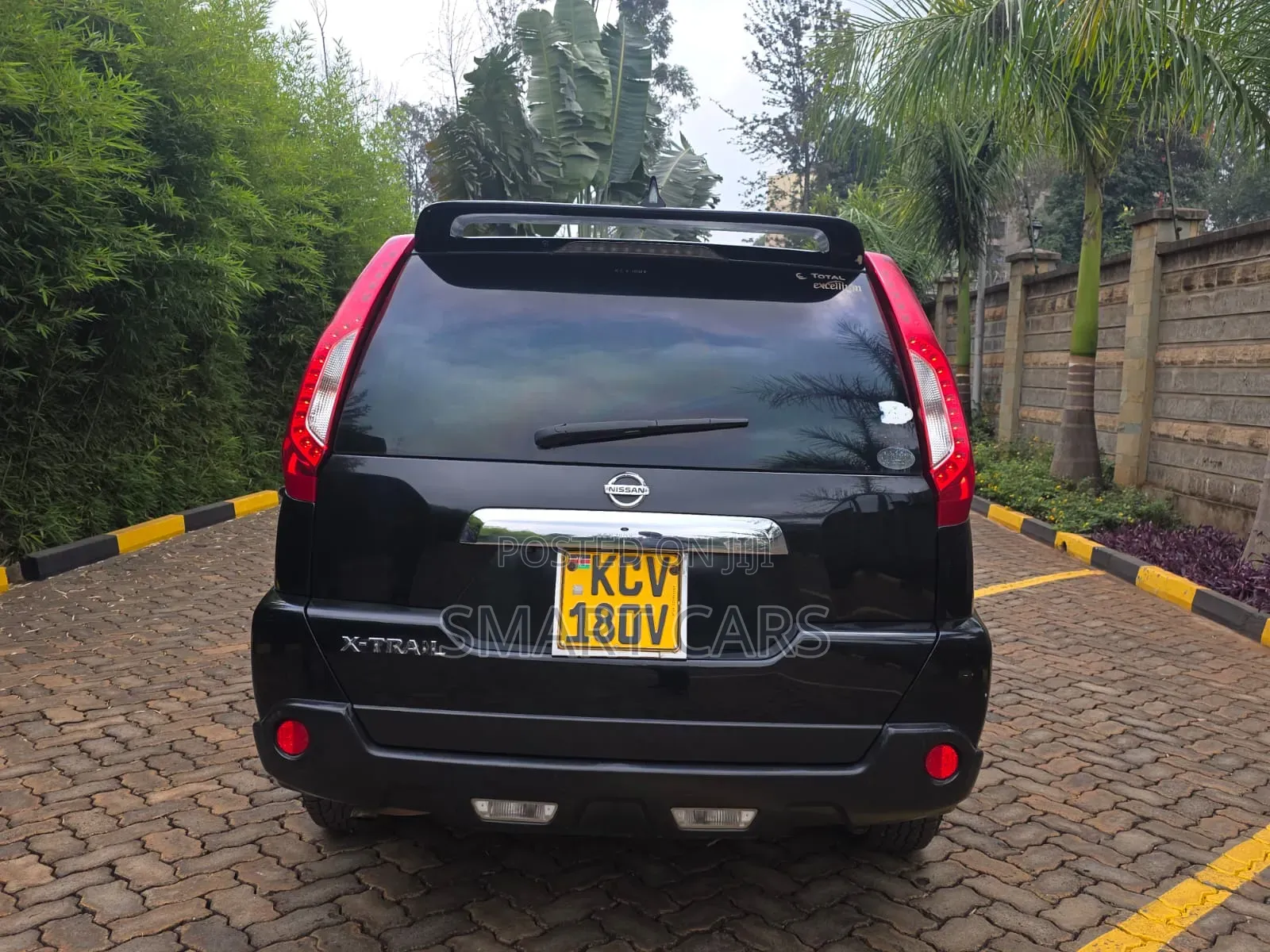 Nissan X-Trail 2012 Black