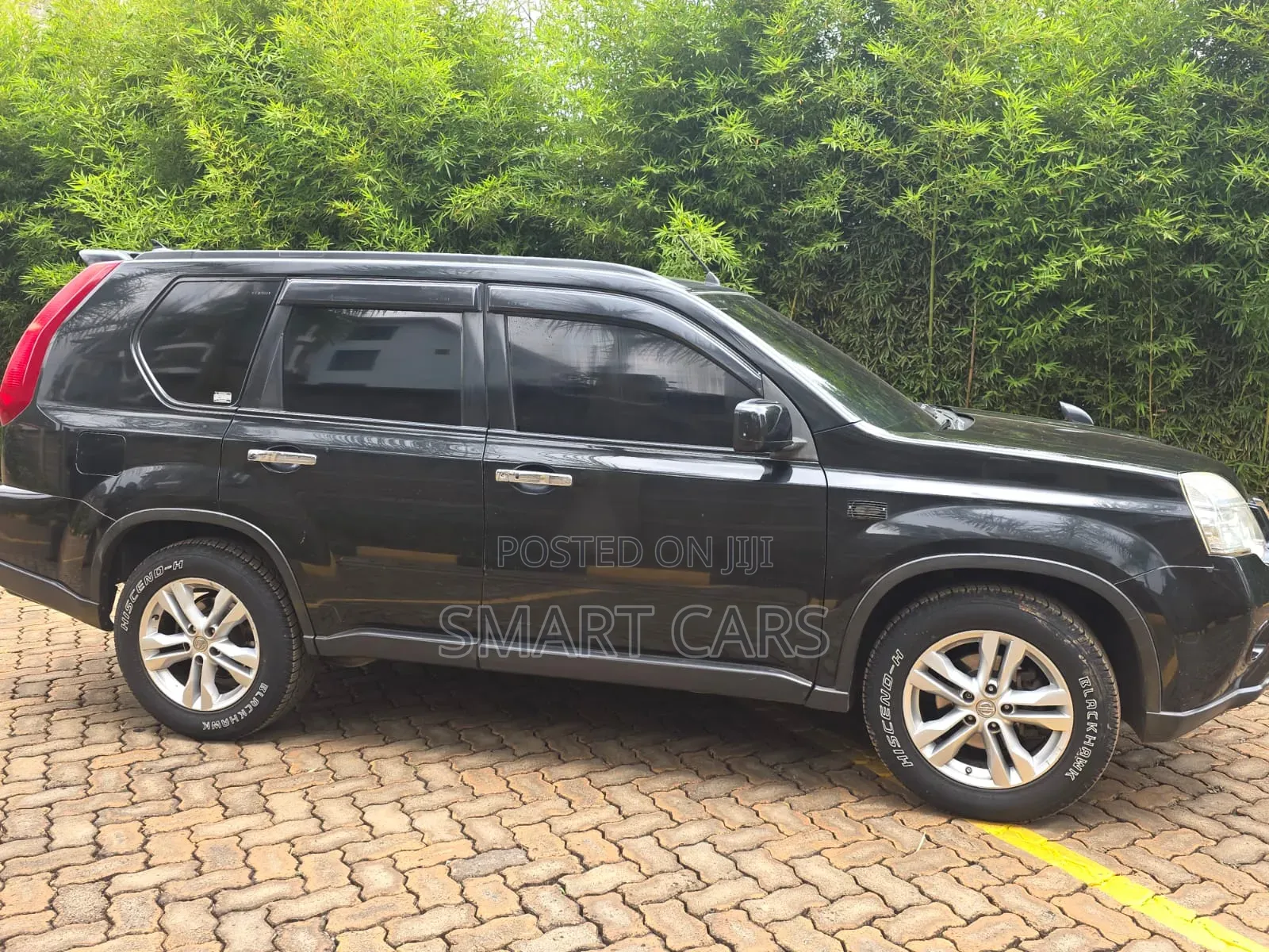 Nissan X-Trail 2012 Black