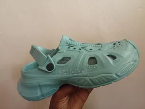 Tee's Closet