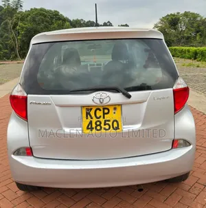 Toyota Ractis 2012 Silver