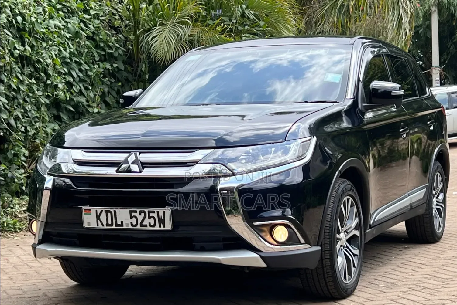 Mitsubishi Outlander 2016 Black