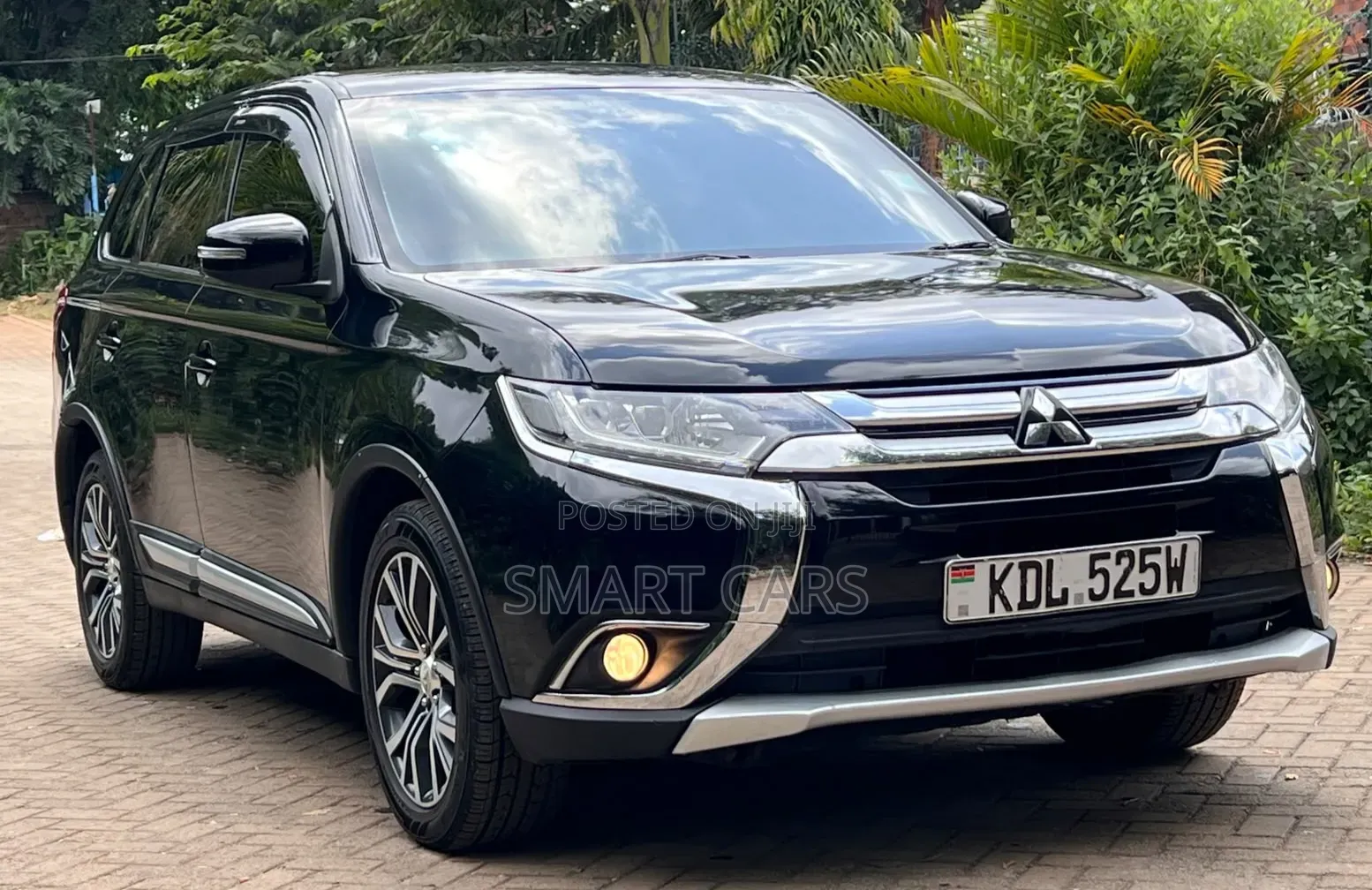 Mitsubishi Outlander 2016 Black