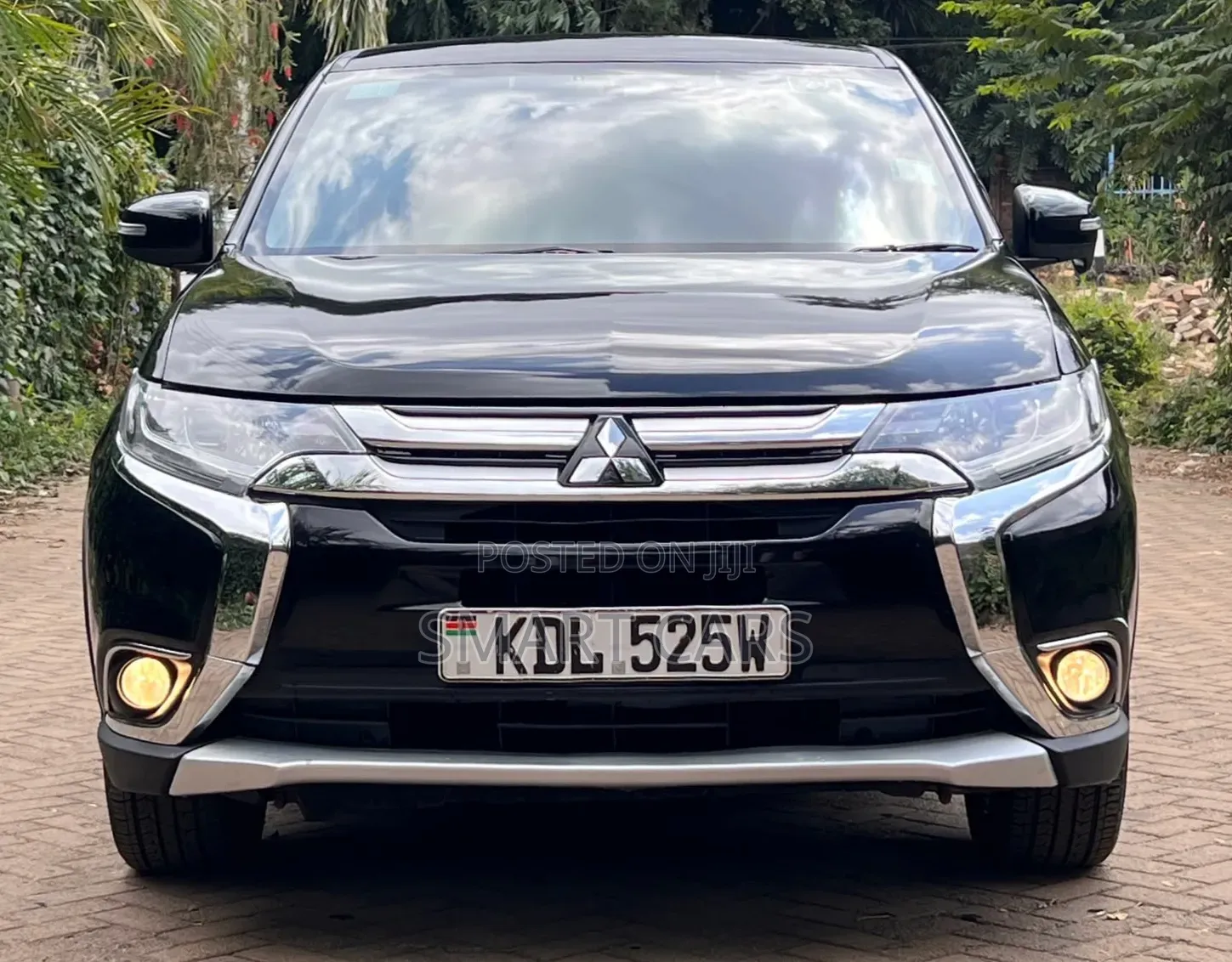 Mitsubishi Outlander 2016 Black