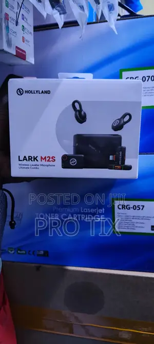 Hollyland Lark M2s 2-Person Wireless Microphone Combo