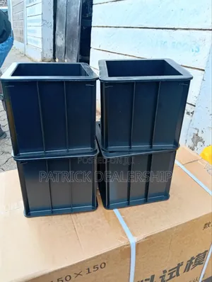 Concrete Plastic Cube Moulds