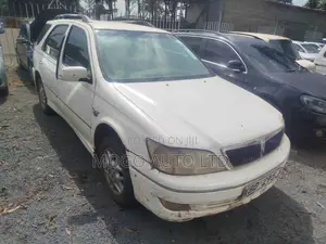 Toyota Vista 2001 White