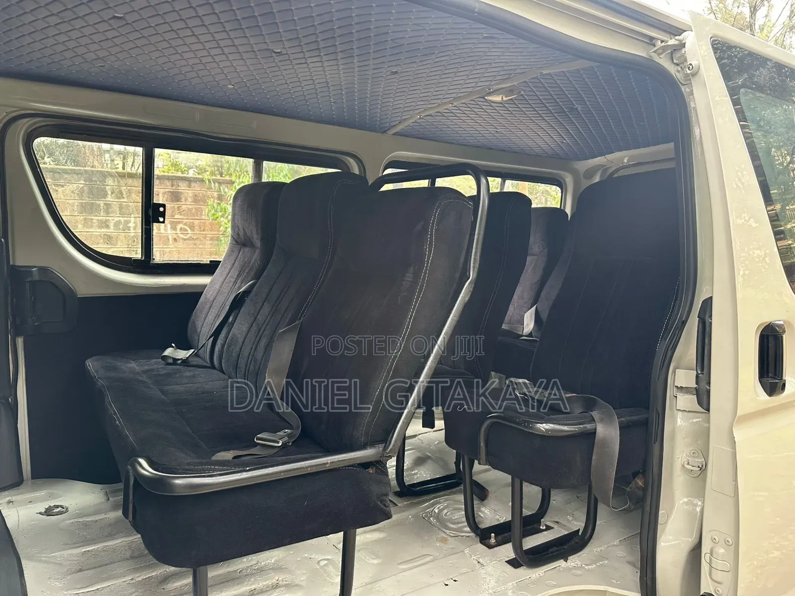 Toyota HiAce 2013 White