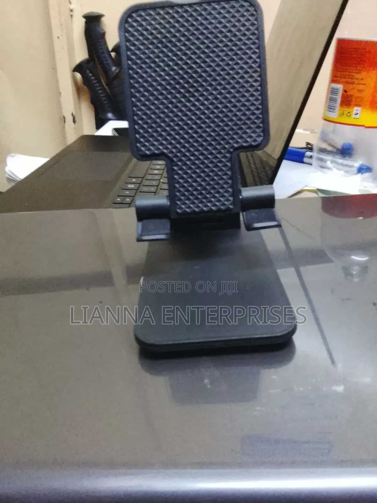 Desktop Phone Holder
