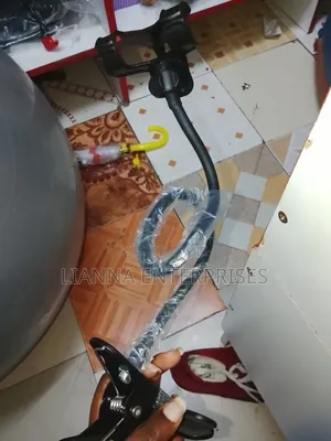 Flexible Phone Holder