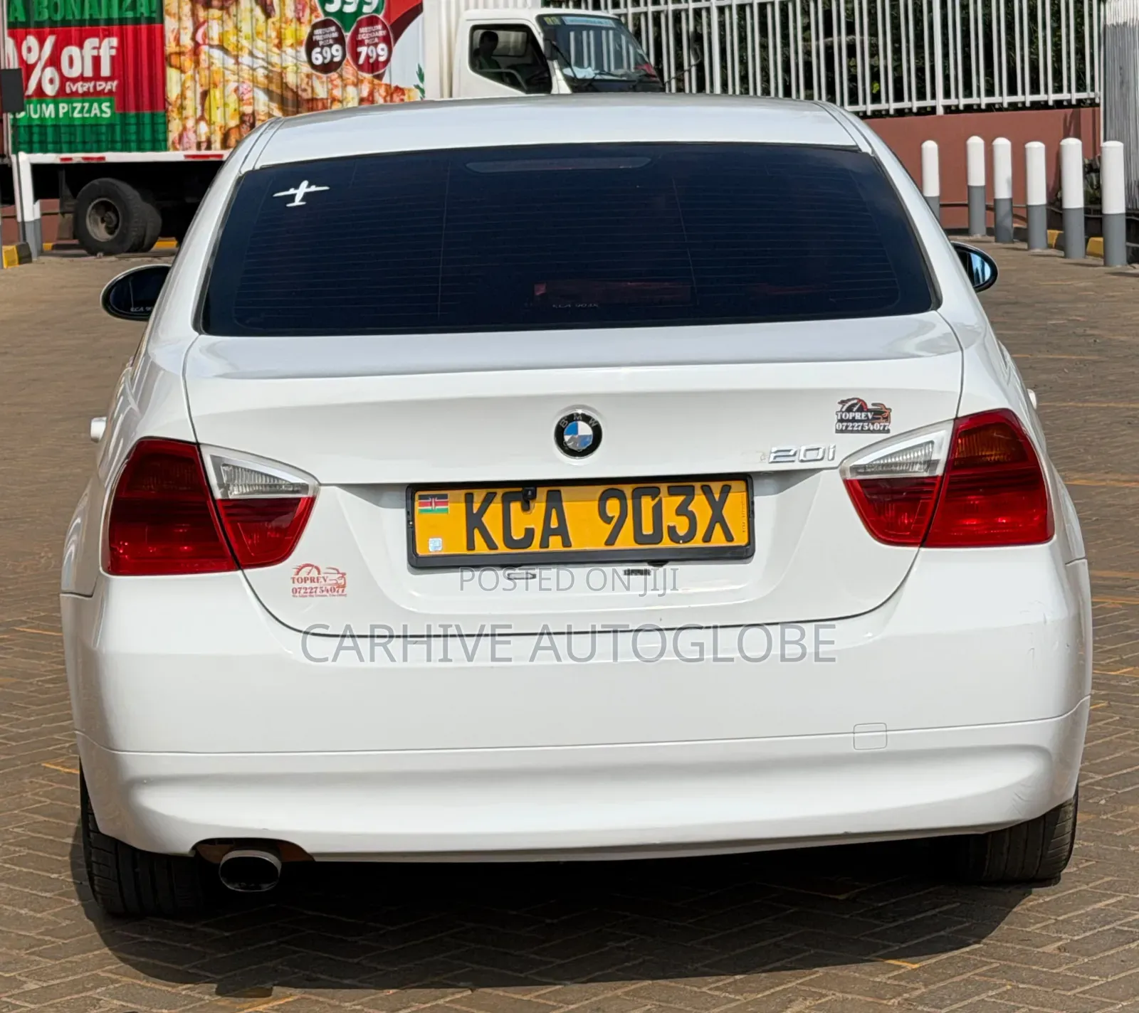 BMW 320i 2007 White
