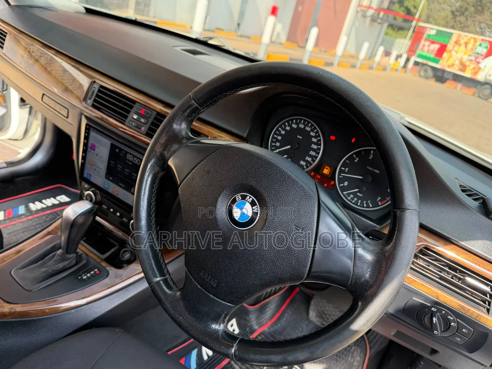 BMW 320i 2007 White