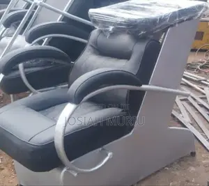 Modern Executive Barber Chair