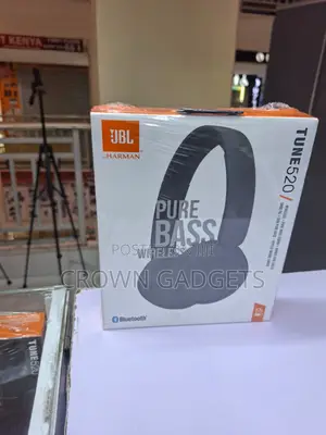 JBL Tune 520bt Over-Ear Wireless Audio Headphones