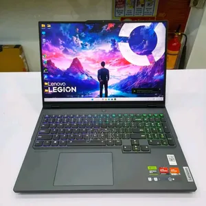 Laptop Lenovo Legion Pro 7 16GB AMD Ryzen 9 SSD 1T