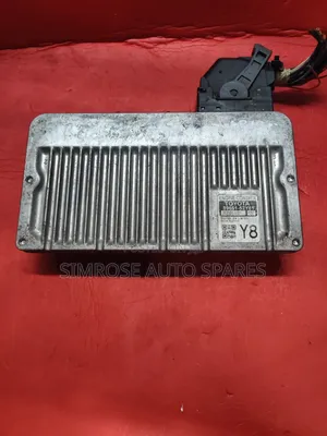 Toyota Ractis 2013 Engine Control Unit.