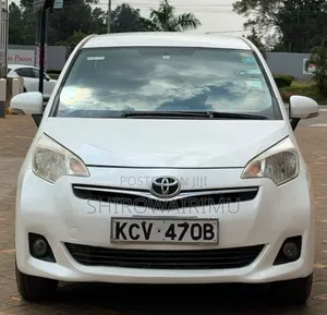 Toyota Ractis 2012 Pearl