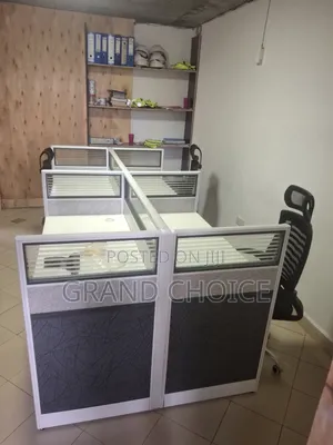 4 Person Workstation