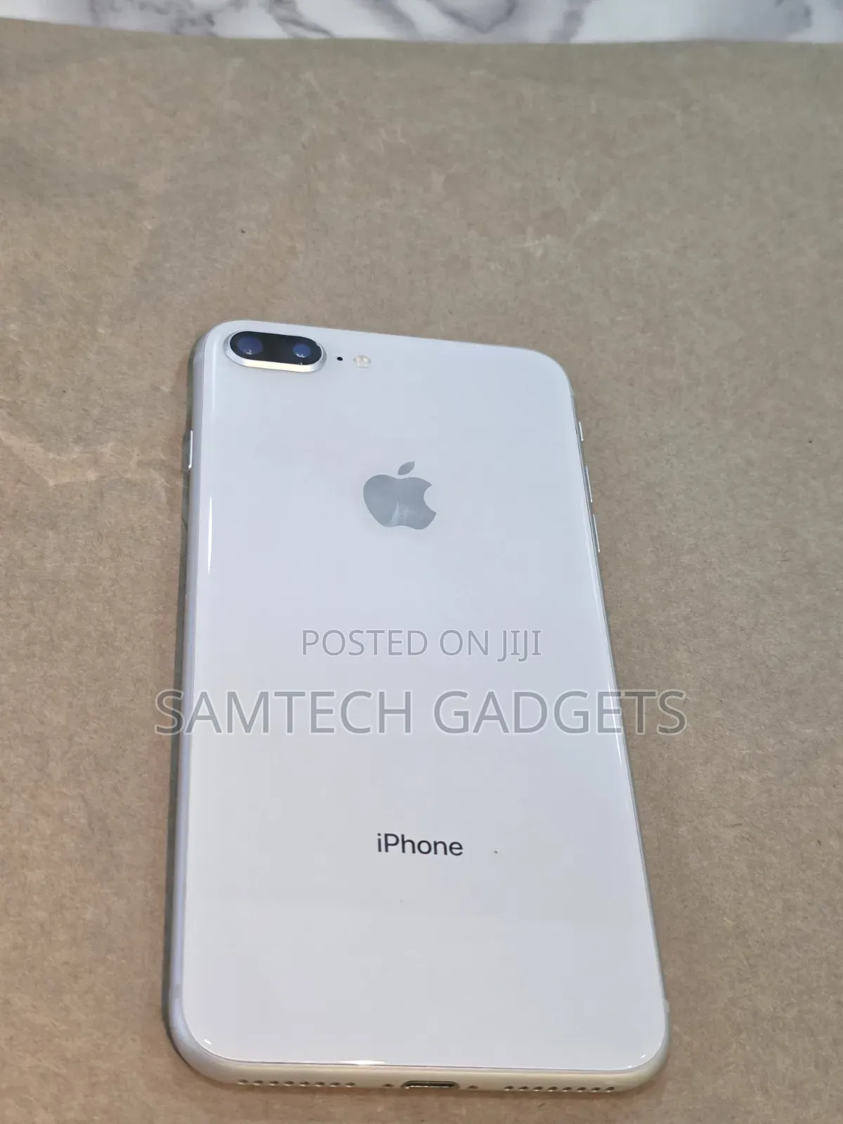 Apple iPhone 8 Plus 64 GB White