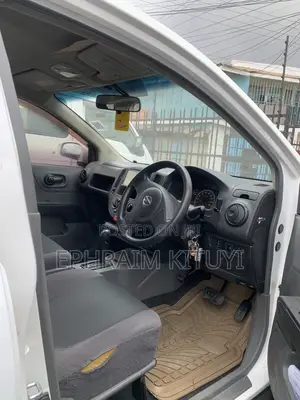 Nissan Advan 2015 White